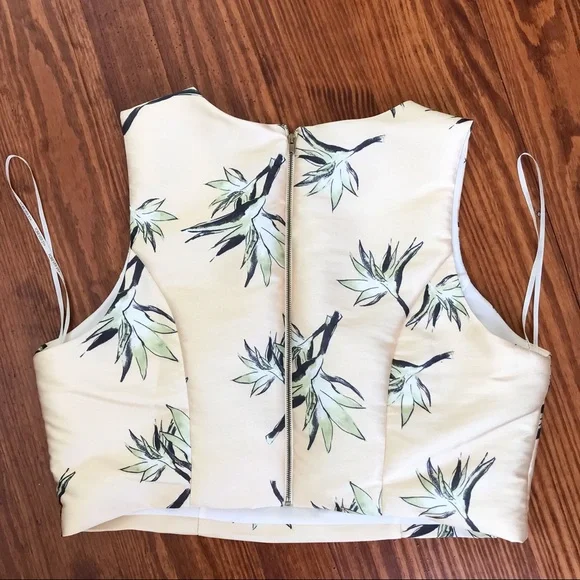 Forever21 Plus Yellow Birds of Paradise Palm Sleeveless Crop Top - Picture 4 of 6